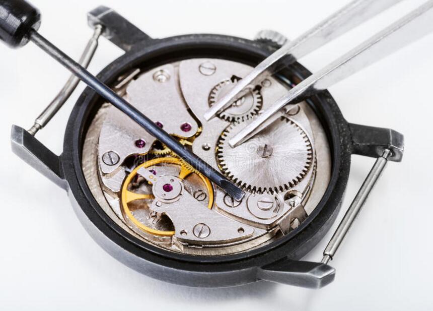 朗格手表清洗保养多少钱（朗格手表表带磨损了怎么办）