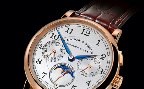 朗格手表售后电话是多少（朗格手表走快的原因）