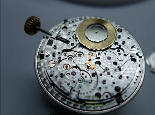 朗格手表全国售后维修点（手表磕碰问题的处理方法）