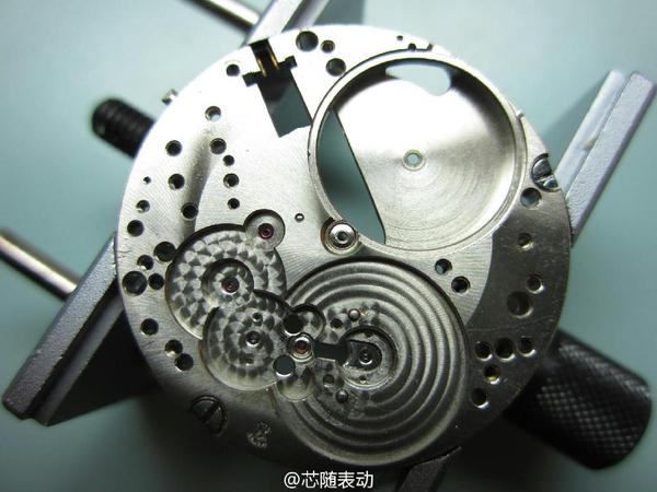 朗格手表维修售后电话查询（朗格手表的整体保养）